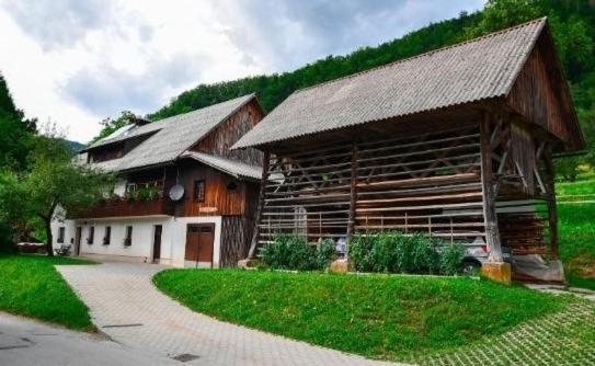 V Objemu Gora Daire Bohinj Dış mekan fotoğraf